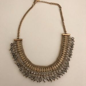 Beaded fashion necklace